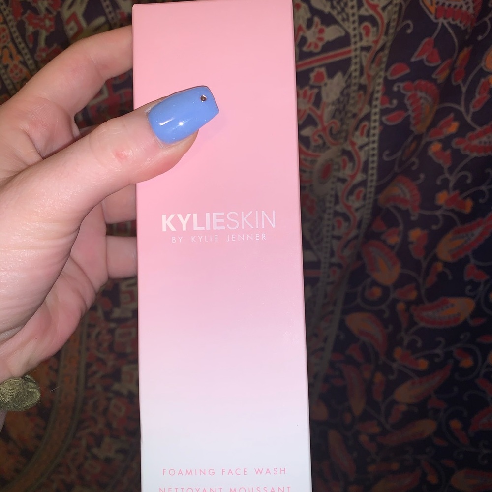 Kylie skin foaming face wash brand new